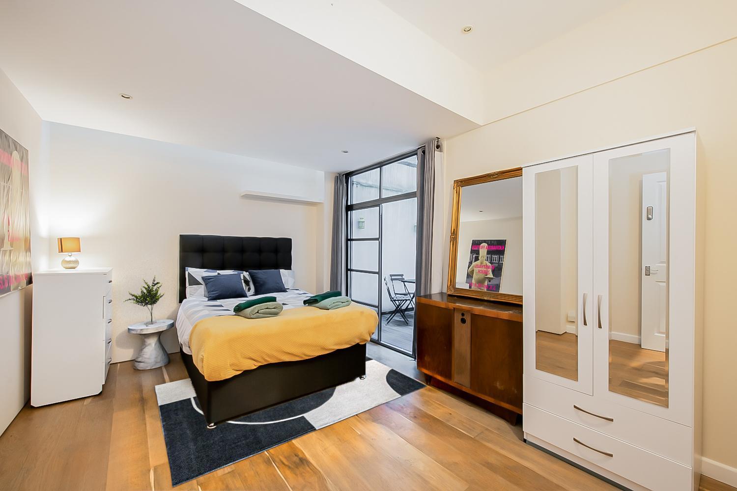 Pollen Street, Three-Bedroom Flat لندن المظهر الخارجي الصورة