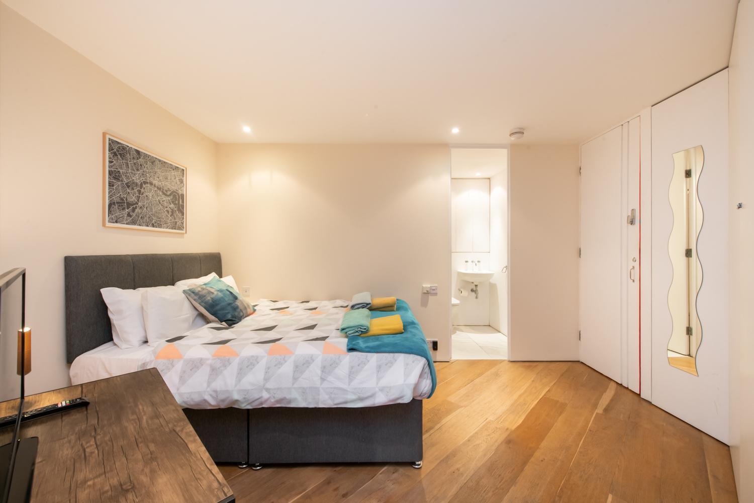 Pollen Street, Three-Bedroom Flat لندن المظهر الخارجي الصورة