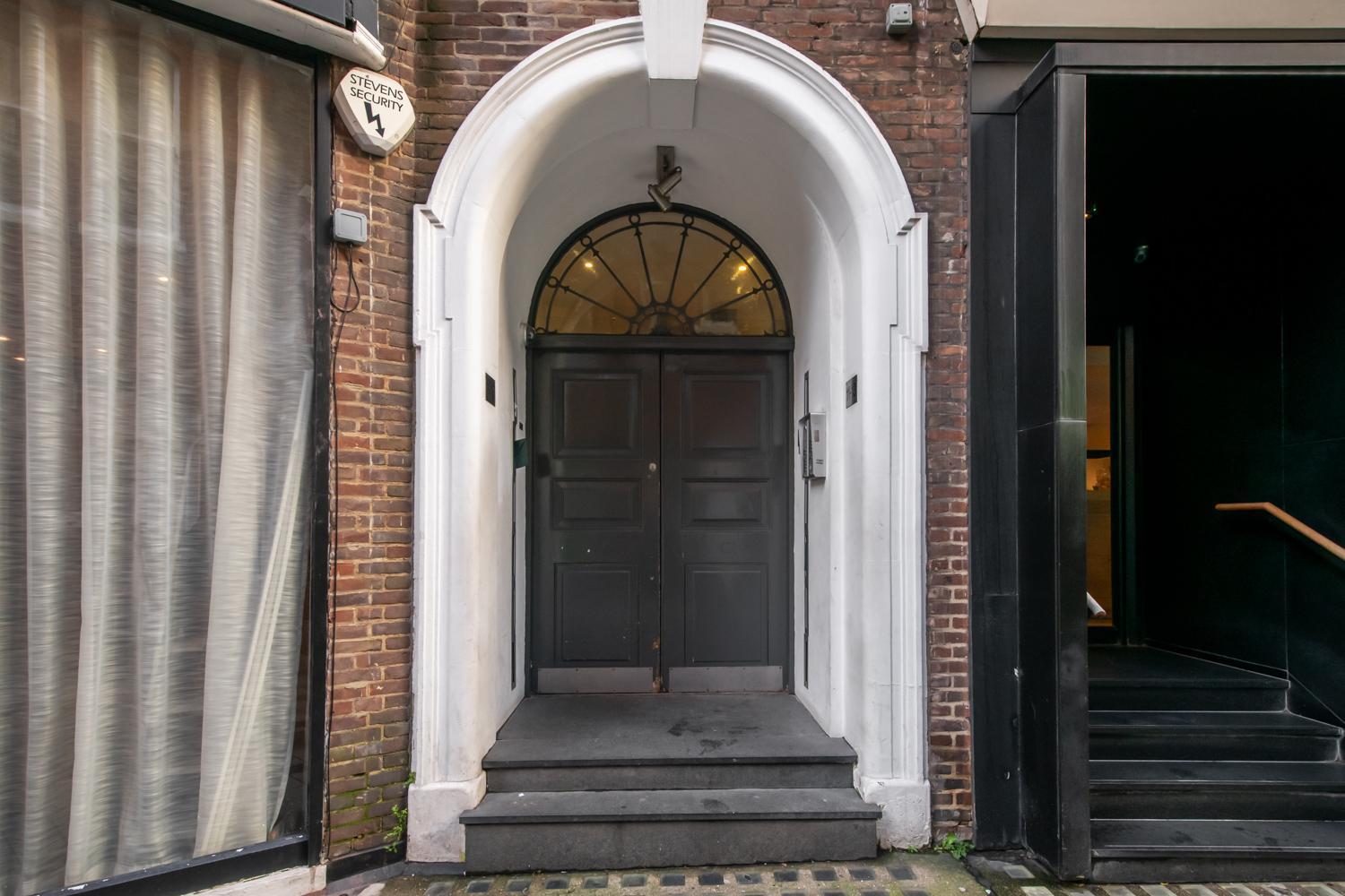 Pollen Street, Three-Bedroom Flat لندن المظهر الخارجي الصورة